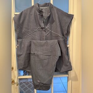 Figs scrub set - Zamora joggers and Rafaela top